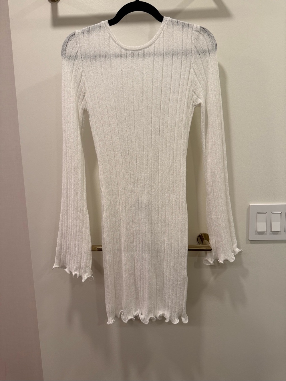 SNDYS White Ribbed Long-Sleeve Lettuce-Edge Dress/beach cover up.